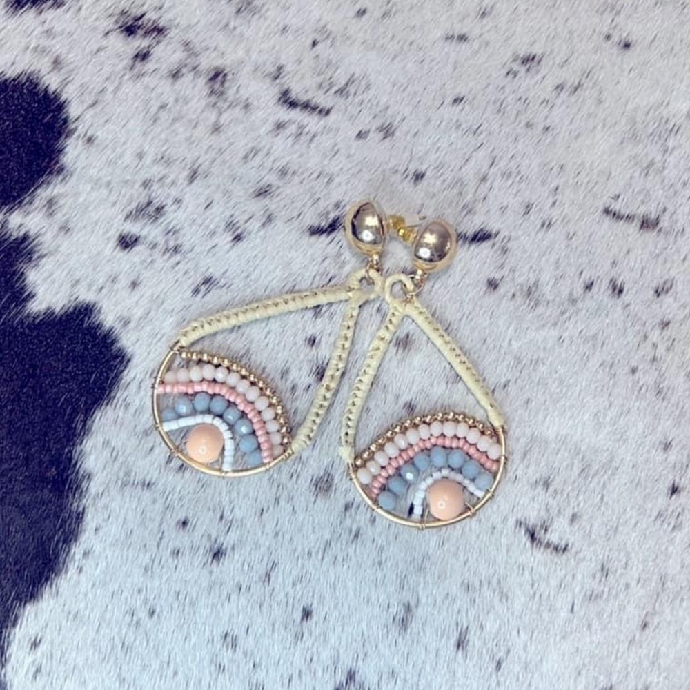 🩵🩷 Beaded Boho Earrings 🩷🩵